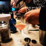 Création de Cosmopolitan lors de l’atelier cocktail